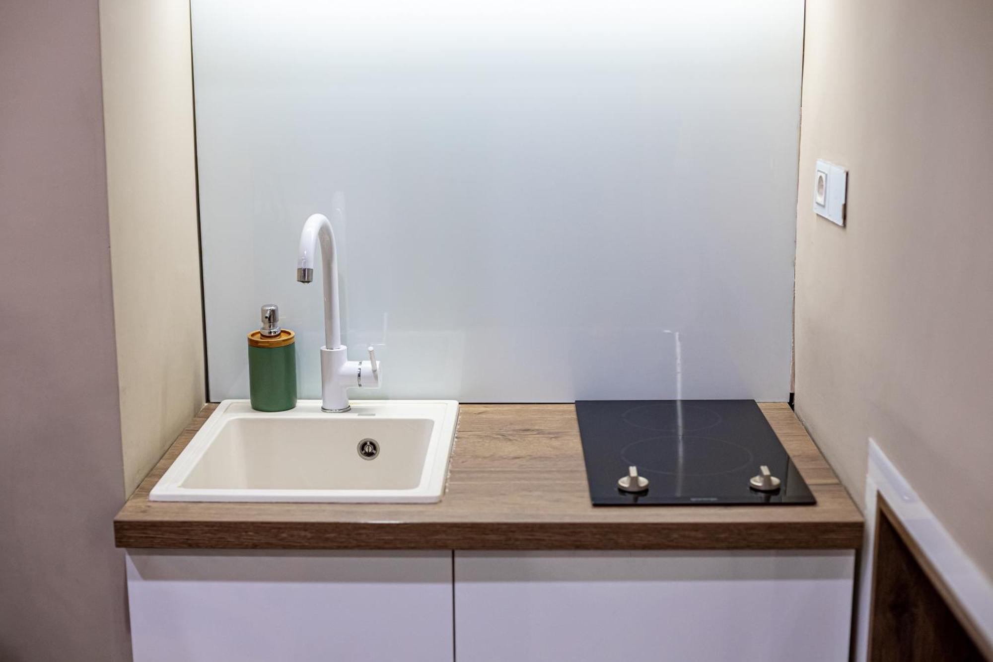 Venus Apartment With Jacuzzi And Sauna - City Center Belgrad Exteriör bild